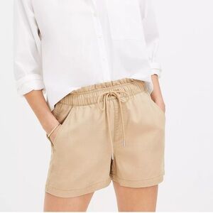 NWT Lou & Grey Emory Shorts Size M